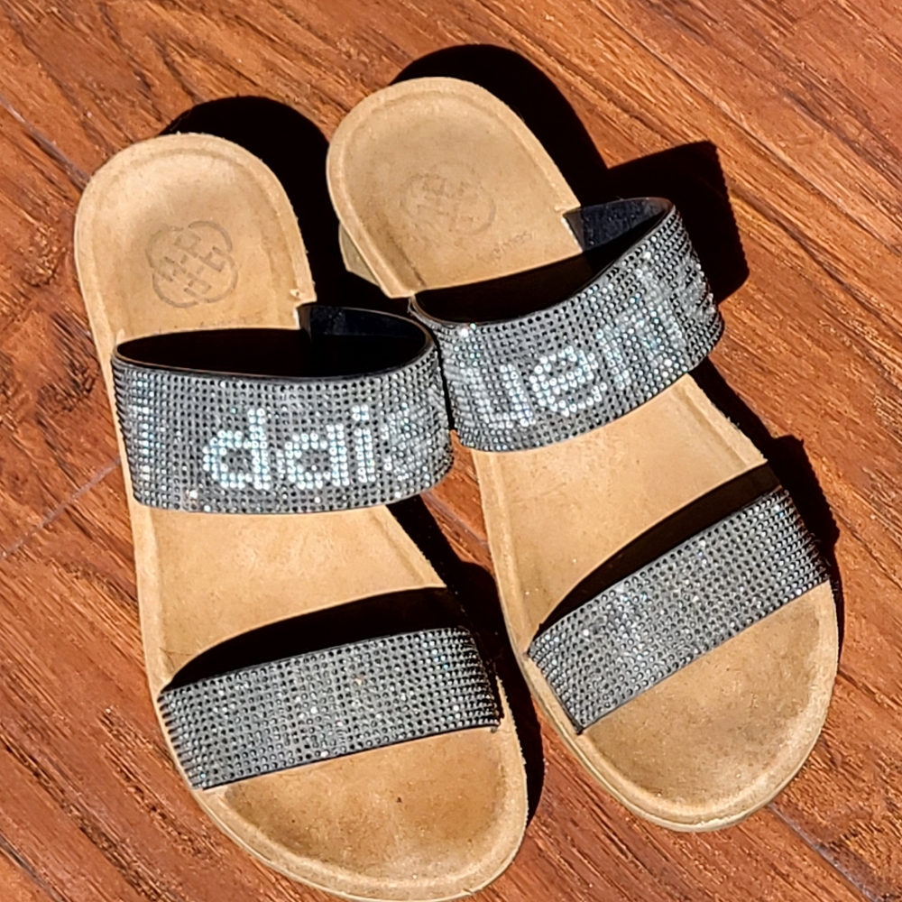 Daisy Fuentes Rhinestone Strap Wedge Sandals sz 7.5